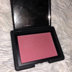 NARS Blush in Amour
